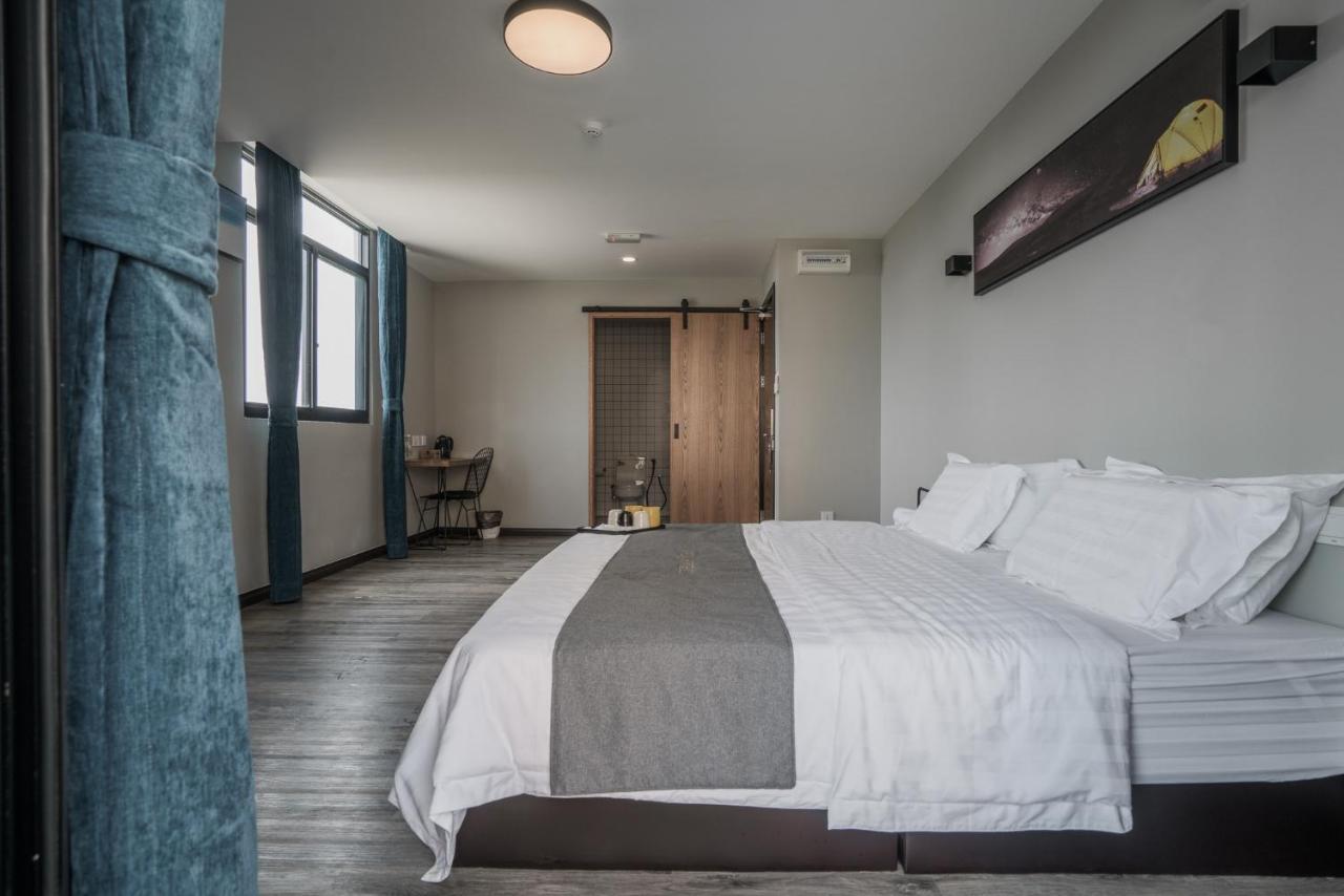 Paly Hotel Семпорна Екстериор снимка