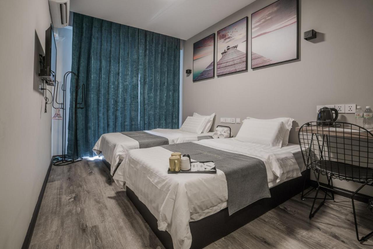 Paly Hotel Семпорна Екстериор снимка