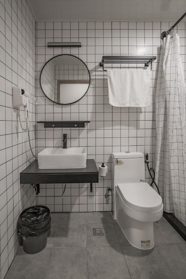Paly Hotel Семпорна Екстериор снимка