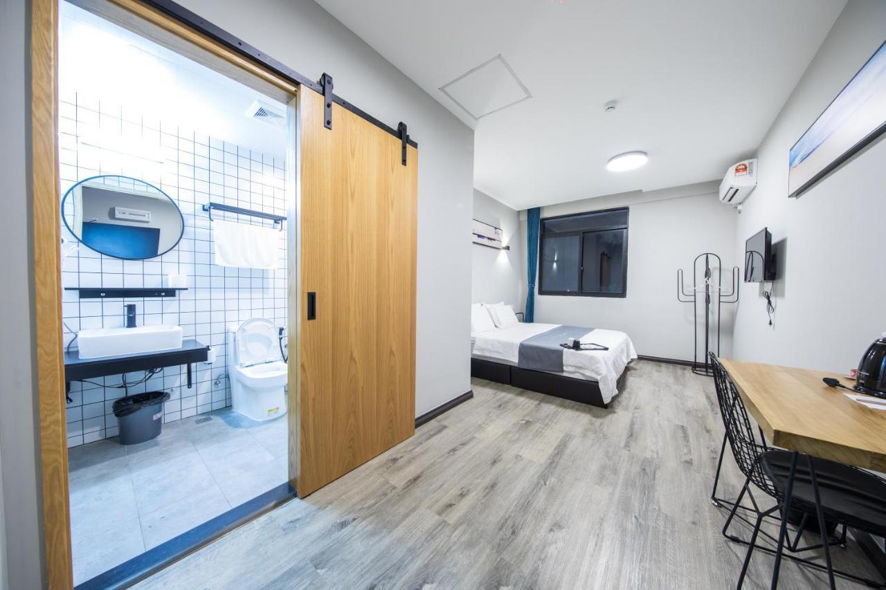 Paly Hotel Семпорна Екстериор снимка
