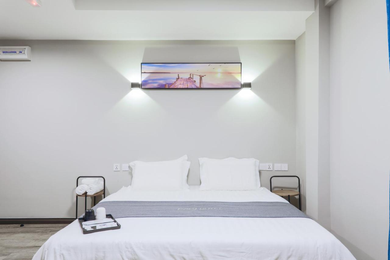 Paly Hotel Семпорна Екстериор снимка