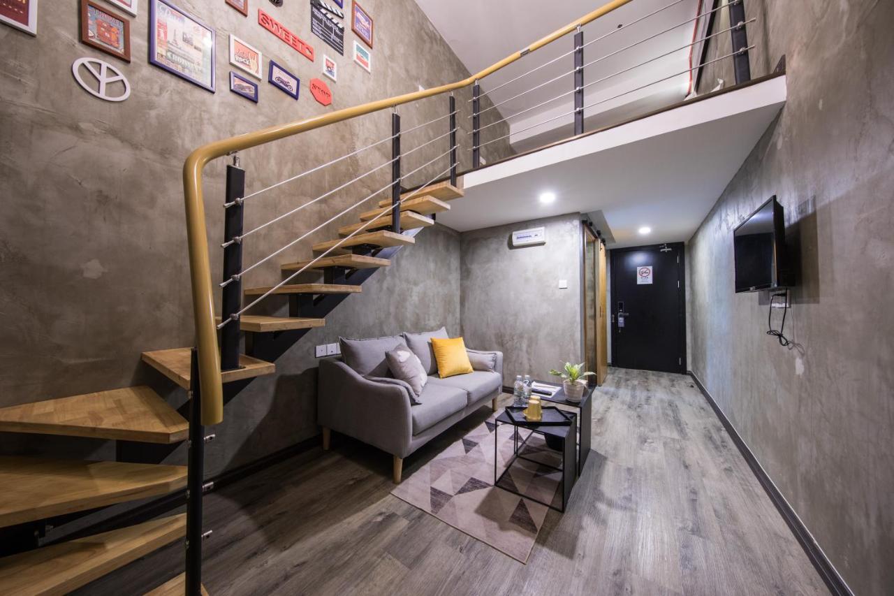 Paly Hotel Семпорна Екстериор снимка